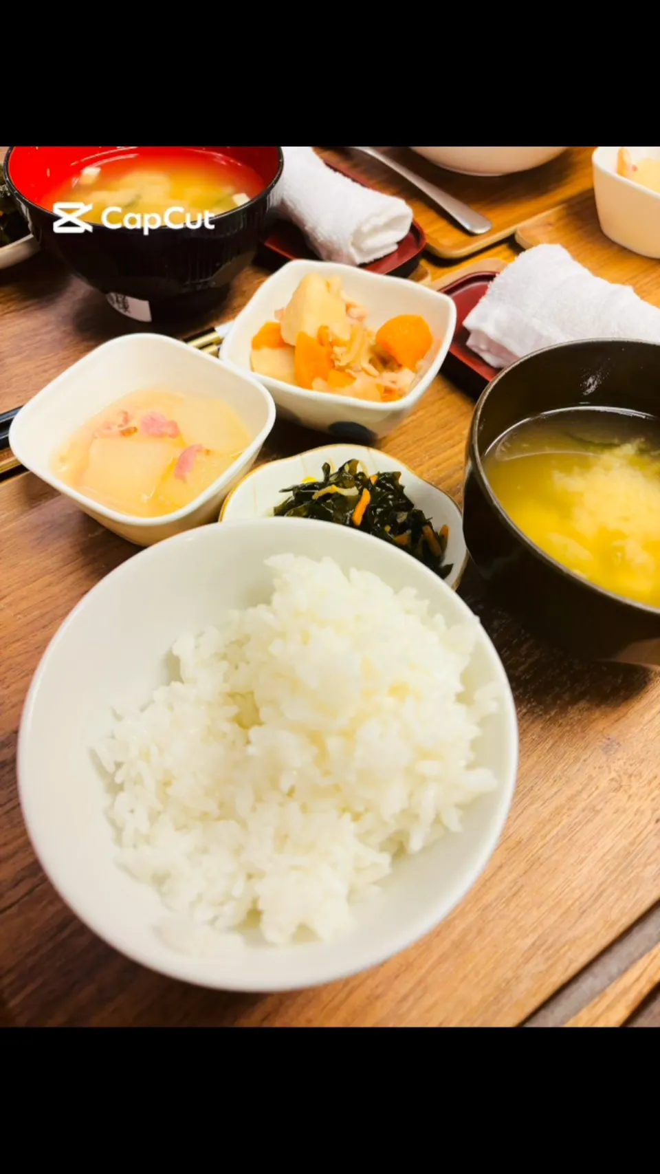 今日の朝食は、、、