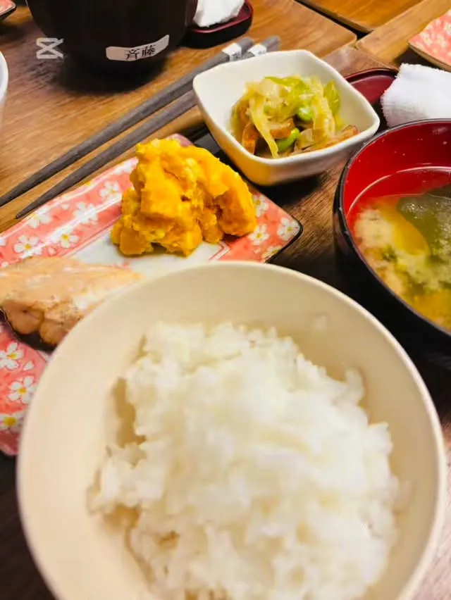 今日の朝食は、、、